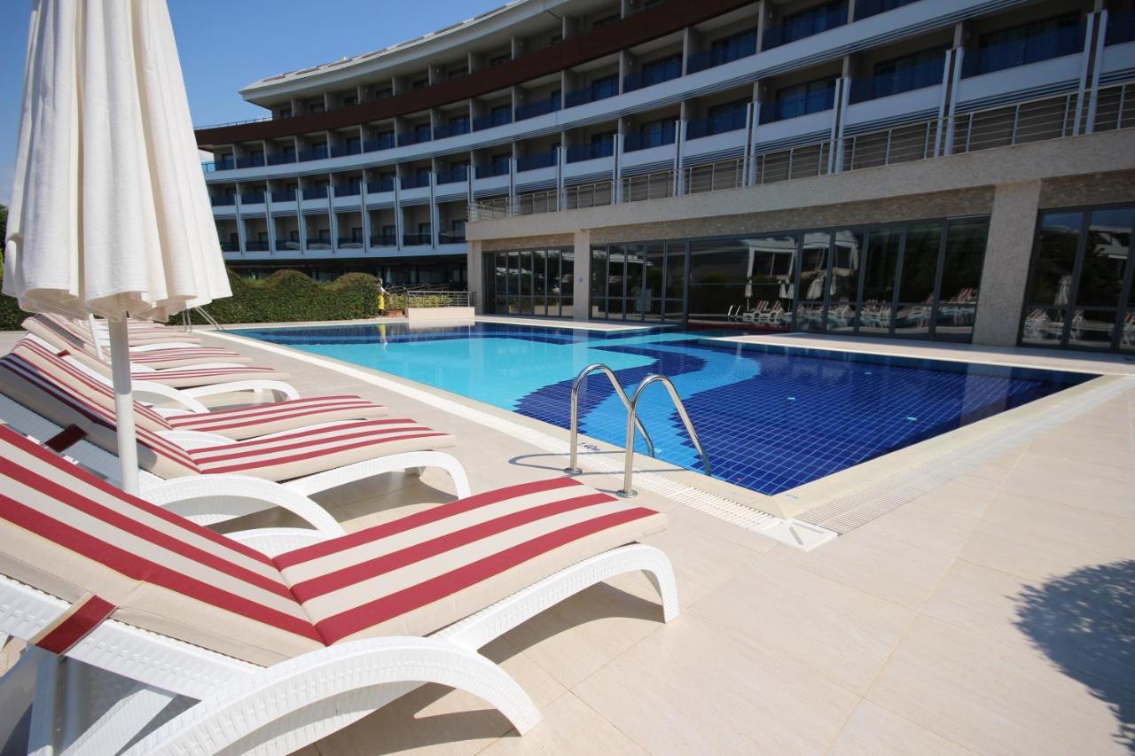 Tui Magic Life Jacaranda Hotel Side Luaran gambar